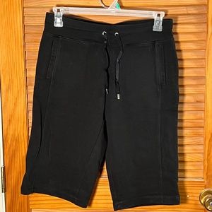 Danskin Now Women’s CAPRI Shorts